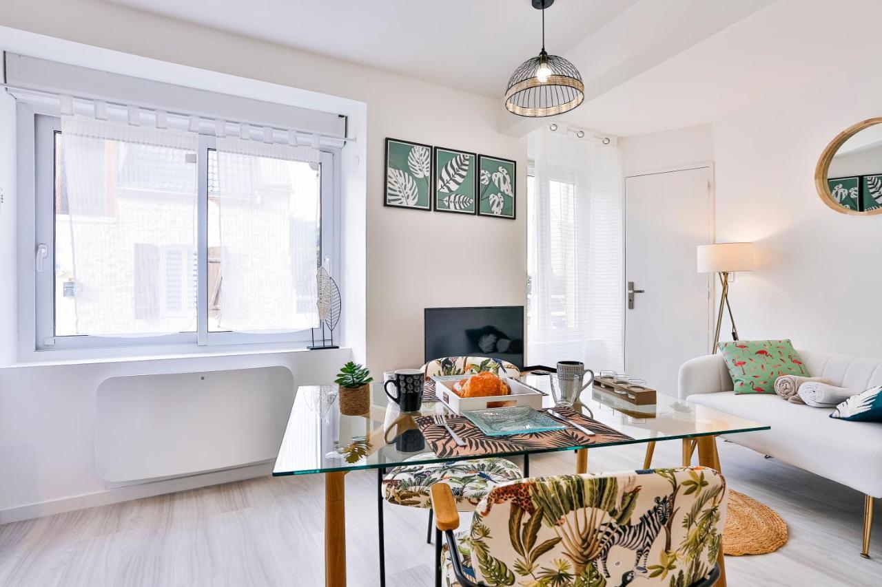 Little Jungle - T2 Avec Parking Apartment Vierzon Bagian luar foto